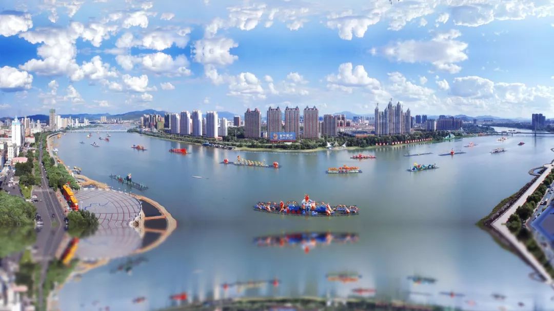 吉林致敬,领导与同胞的深情凝聚